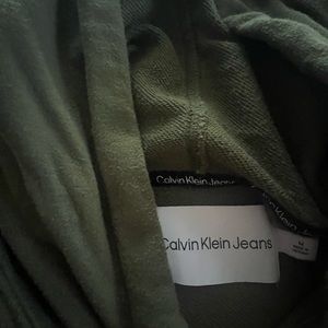Brand:calvin klein,color:green and black,size:M